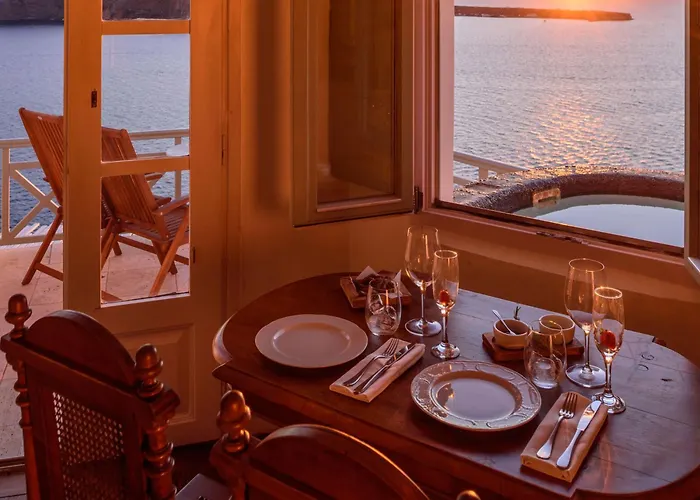 Fanari Hotel Oia (Santorini)